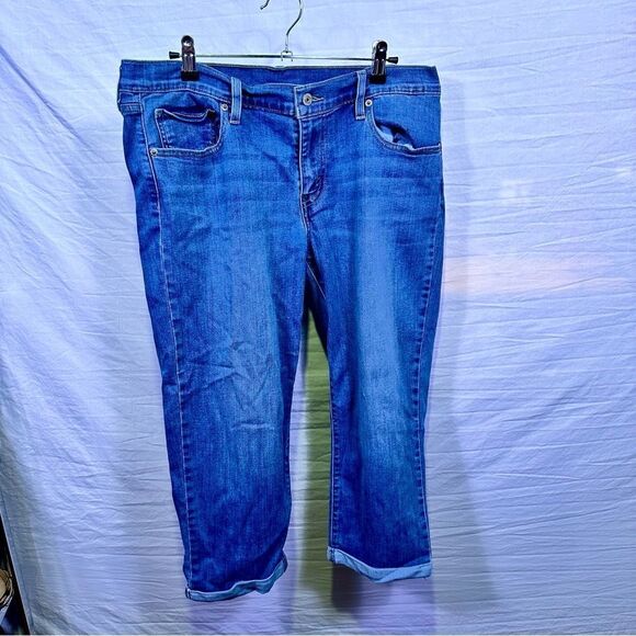 Levi’s Cropped Jeans- Size 32 - Picture 1 of 6